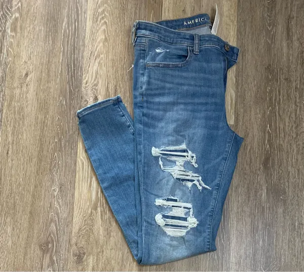 American Eagle Jeans - Image 2
