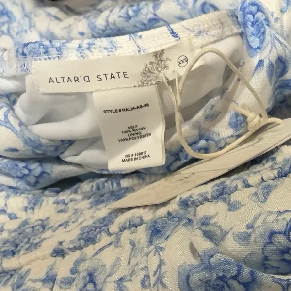 Altar'd State Floral Tiered Maxi Dress XXS Blue White Puff Sleeve Smocked NWT - Image 8