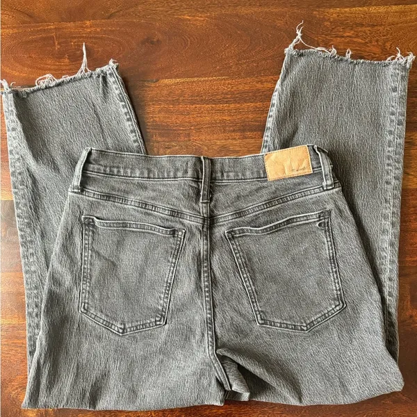 Madewell Dark Ankle Crop Denim - Image 3