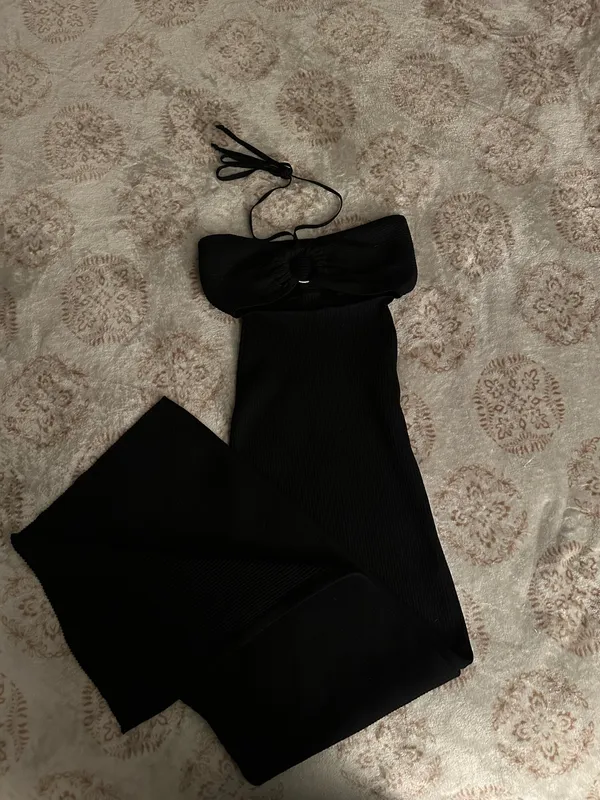 Hera Collection Black dress with a slit - Image 2