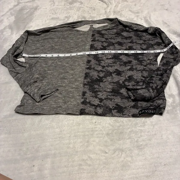 Spyder Heather Gray Active Top Oversized S Soft Camouflage MSRP $68 - Image 5
