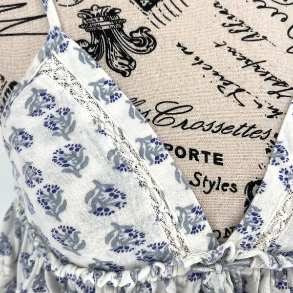 Urban Outfitters Floral Babydoll Crop Medium Blue‎ White Boho Festival Cottage - Image 2