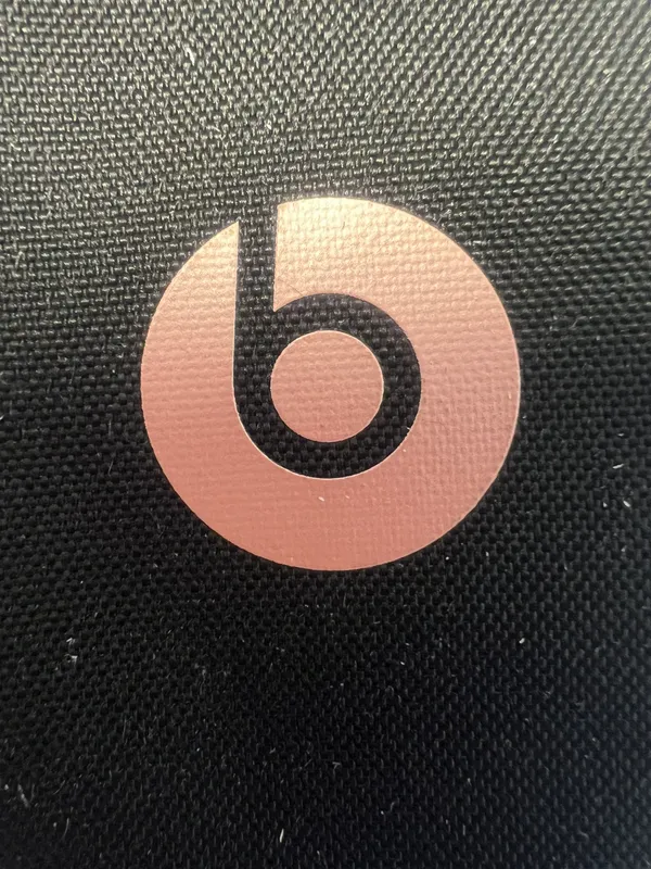 Beats by Dr. Dre | Beats headphone/earphone case.  - Image 2