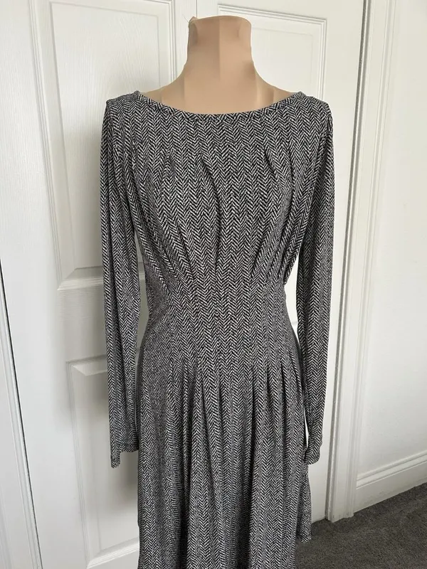 MICHAEL Michael Kors Herringbone-Print Matte-Jersey Dress, Women's Size S - Image 2