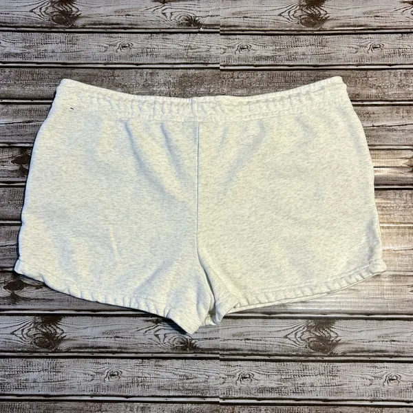 Nike Women's Light Gray Athletic Shorts - Image 2