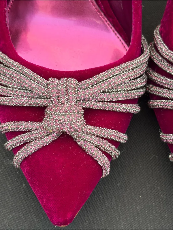 Vince Camuto Faine Magenta Velvet Rhinestone Bow Pointed Toe Pumps Heels Shoes 8 - Image 6