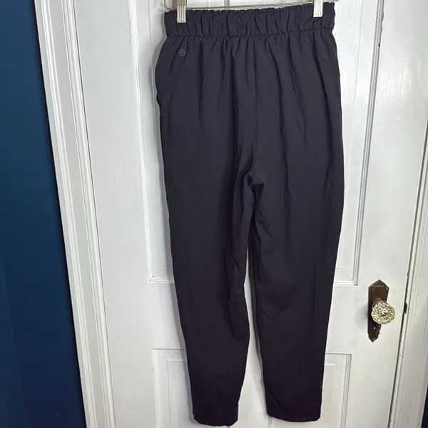 Lululemon Keep Moving Pant 7/8 High-Rise Drawstring Waist in Black W1632 Sz 4 - Image 10