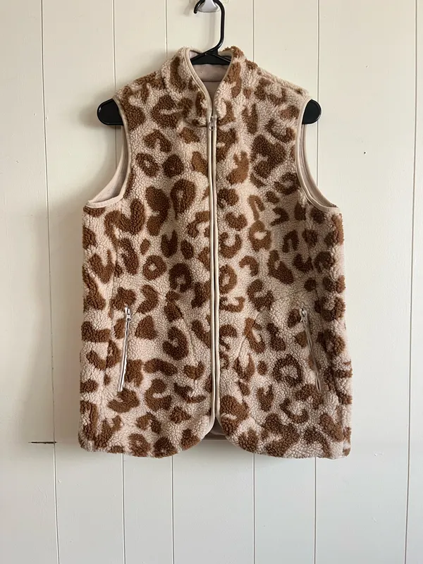Leopard print vest (Size M) - Image 2