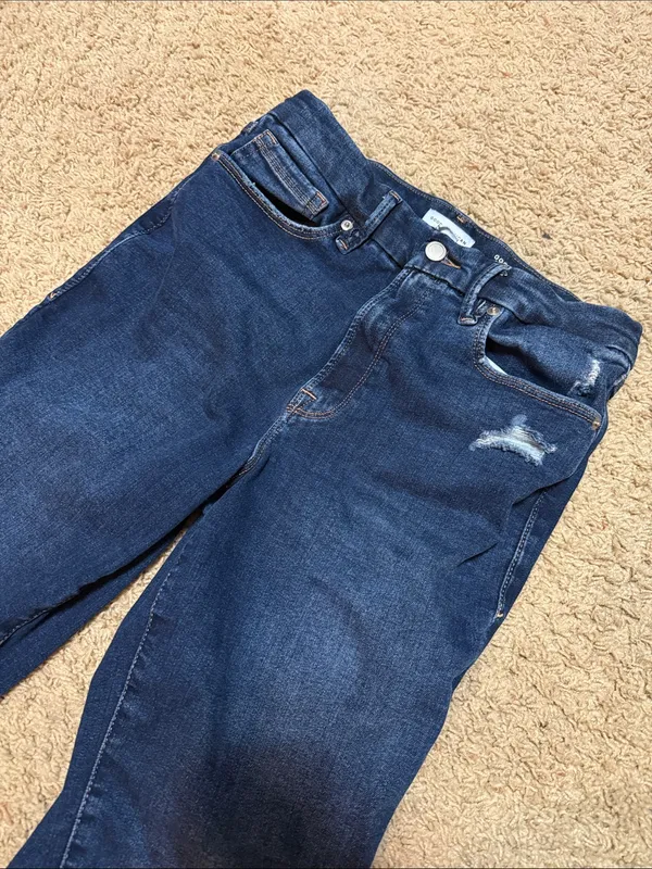 Good American Dark Blue Straight-Leg Distressed Jeans - Image 4
