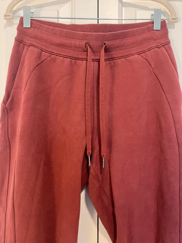 Lululemon Scuba Sweatpants - Image 5