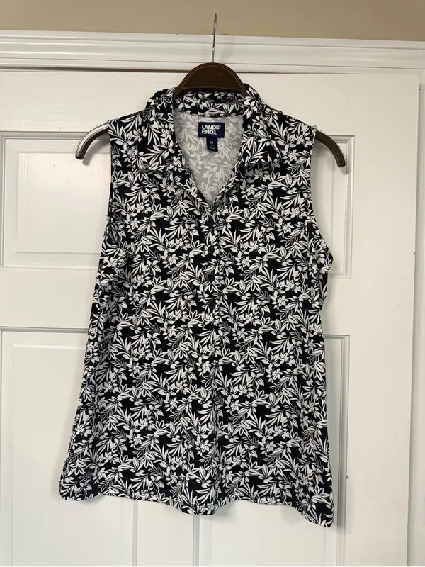 Lands' End Black & White Floral Sleeveless Collared Tank - Image 8