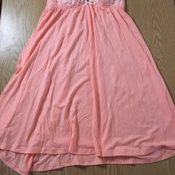 New Victoria's Secret Lacey Chemise Pajama Gown Peach 🍑 Lighter Pink Size Xs - Image 2