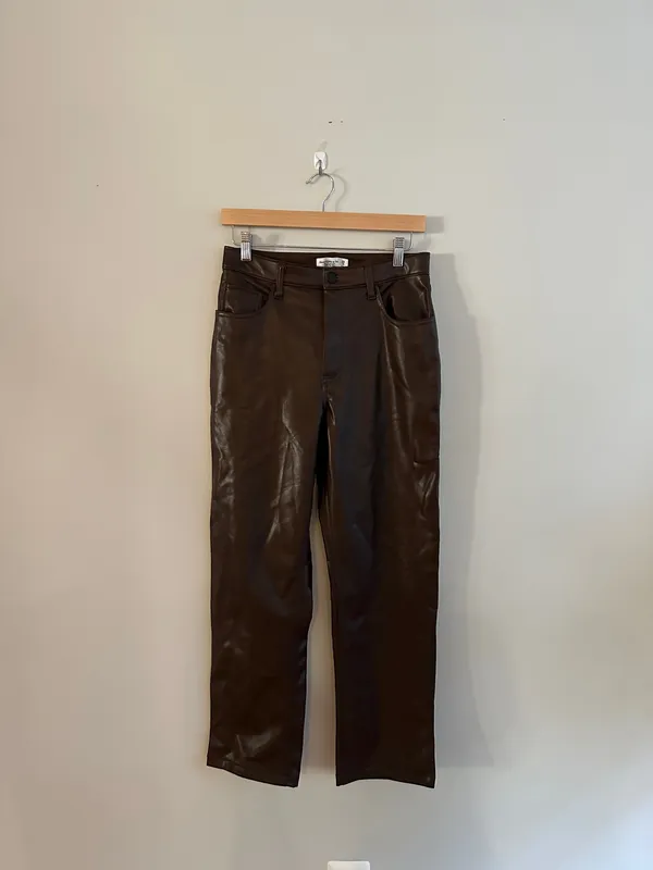 Abercrombie & Fitch The 90s Straight Ultra High Rise Brown Leather - Image 5