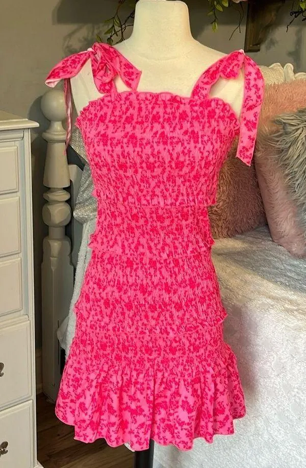 Tube Dress Tiered Form Fitting Pink Floral - Image 2