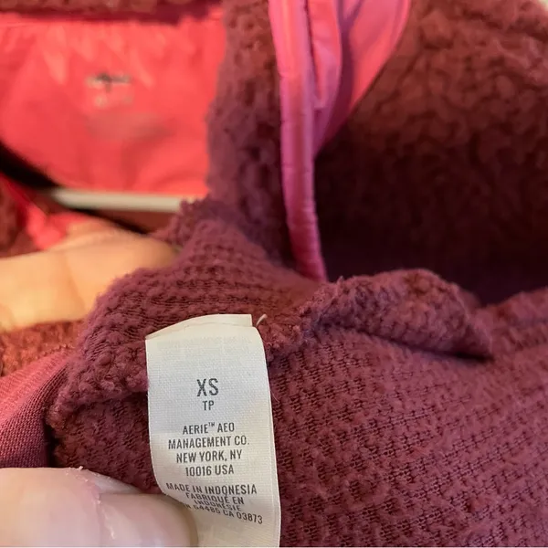 Aerie Pink Sherpa‎ Quarter-Zip Sweatshirt NWOT - Image 3