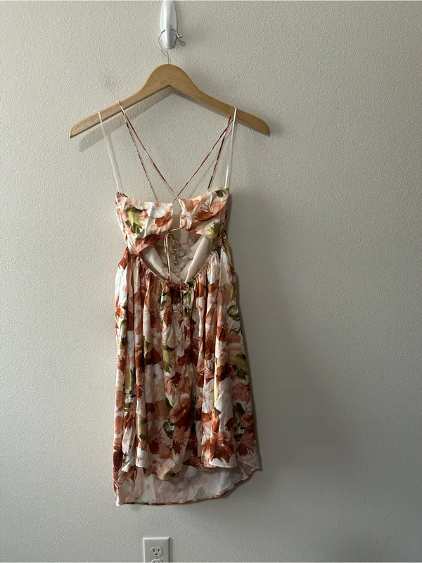 Abercrombie and fitch drama ruched mini dress floral size medium - Image 3
