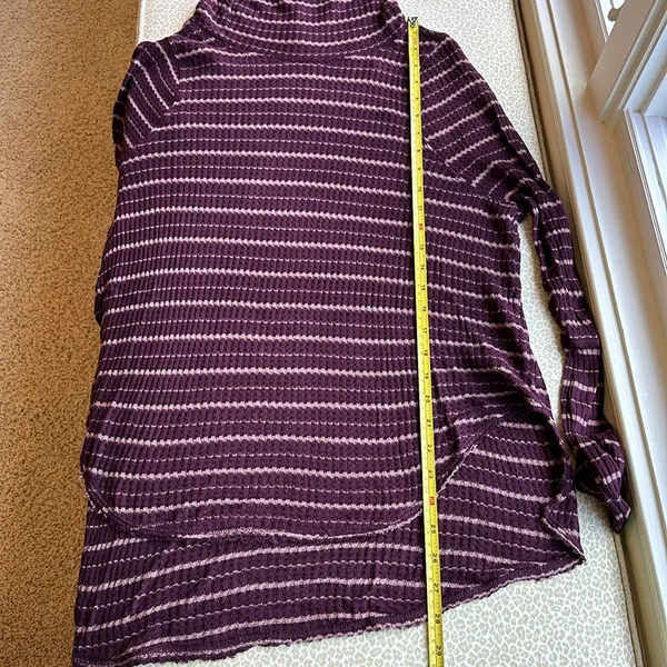 We The Free mock turtleneck long sleeve top dark plum size M - Image 11
