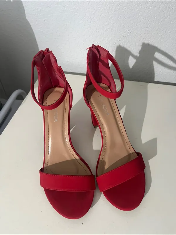 Top Moda Women’s Chunky Heels Red Strappy Size 7.5 - Image 3