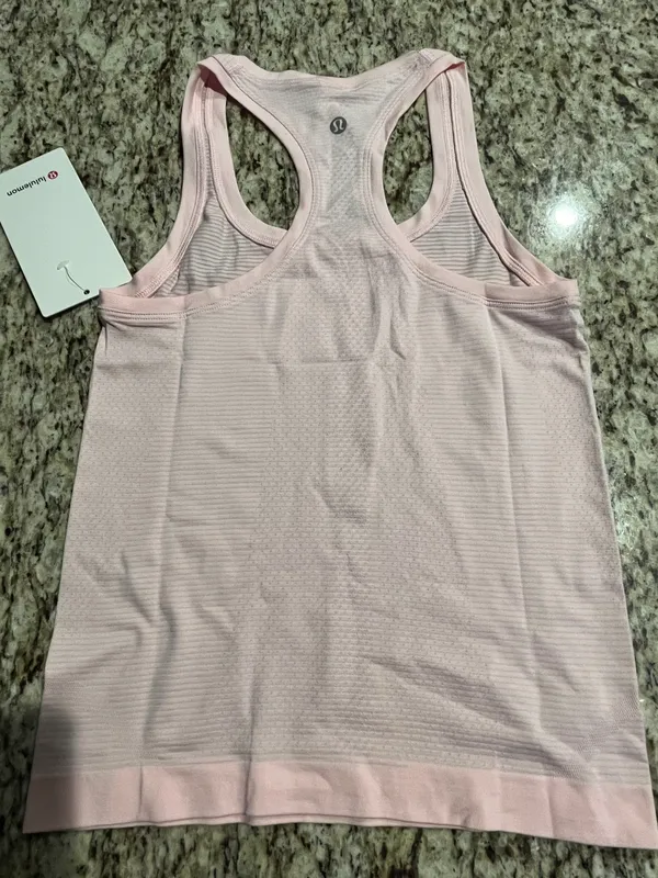 NWT Swiftly Tech Racerback Tank Top 2.0 Race Length - Strawberry Milkshake - Image 9