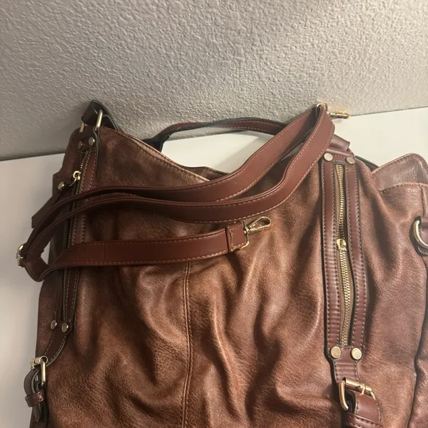 Brown Leather Purse with Detachable Shoulder Strap - Image 5