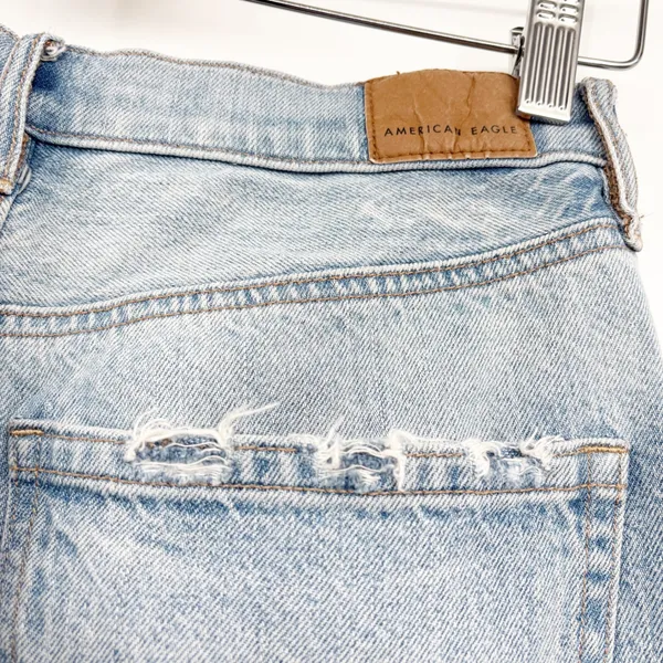 American Eagle Womens Light Wash Distressed Classic 90s Baggy Jean Size 4R - Image 7