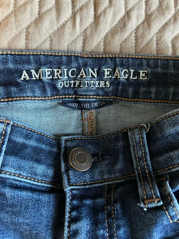 American Eagle Jeans - Image 3