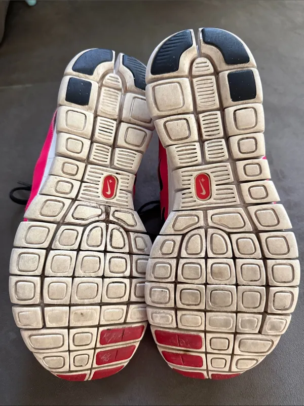 Nike Women’s Pink & Black Athletic Running Shoes - Image 3