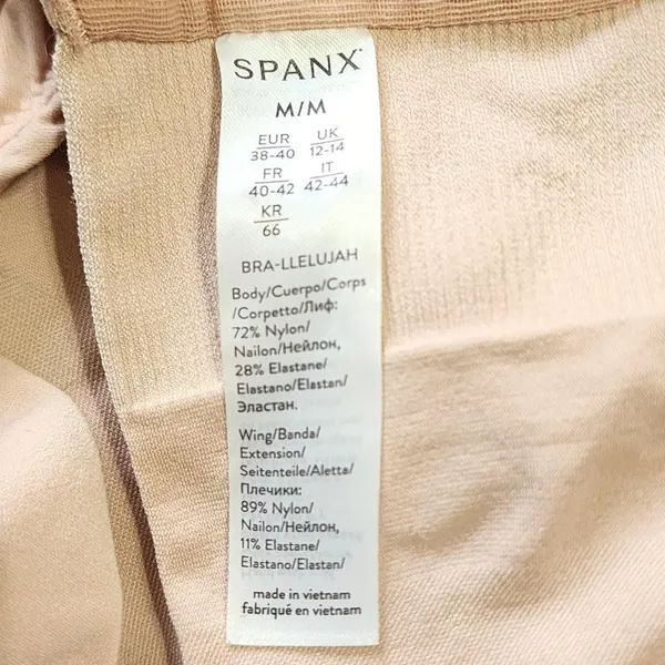 Spanx pale pink wireless bra - size medium - Image 3