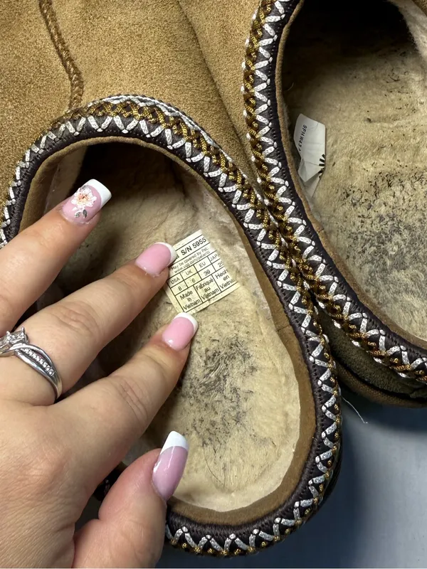 UGG Tasman Slippers Tan - Image 3