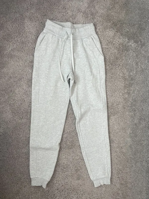 Lululemon Scuba High-Rise Joggers Grey - Image 2