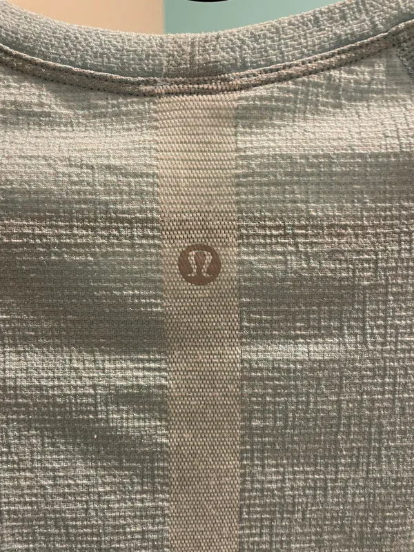 Lululemon Swiftly Tech Long Sleeve Race Length - Image 5
