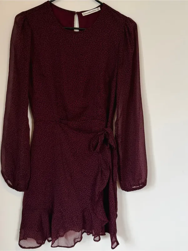 Abercrombie & Fitch Burgundy Long-Sleeve Wrap Mini Dress - Size: Extra Small - Image 5