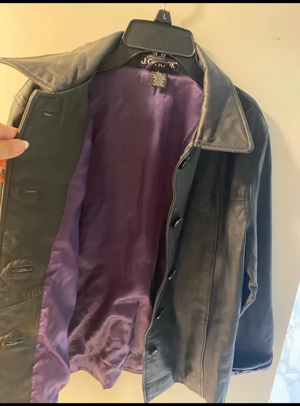 Elegant Black Leather Jacket with Purple Interior LG HOOK Size: S - Image 7