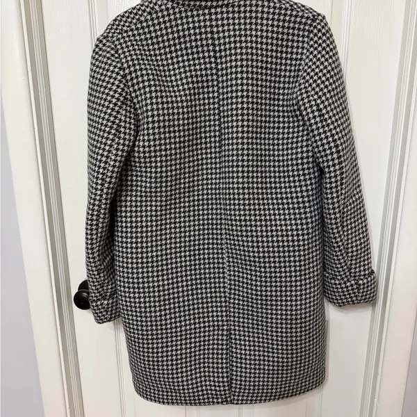 ZARA Women's Black and White wool Houndstooth‎ Coat cuffed sleeves size medium - Image 6