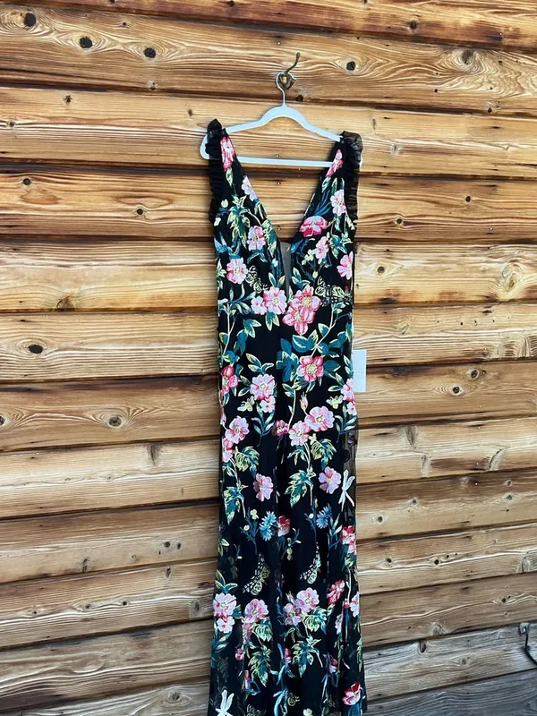 NWT Mac Duggal Embroidered Floral Plunge Neck Trumpet Gown Black Multi Size 10 - Image 8