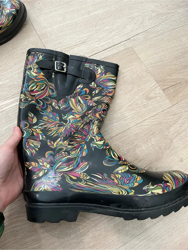 Sakroots Rhythm  Rain Boot - Image 2