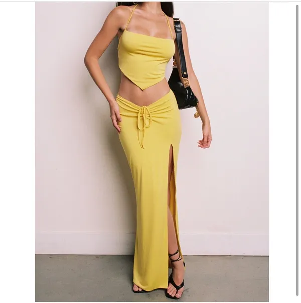 Tiger Mist Yellow Ruched Skirt With Side Slit - Image 12