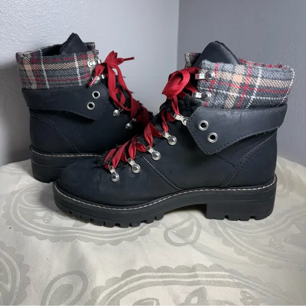 No Boundaries Black Lace-Up Boots with Red Laces and Plaid Cuff - Image 11