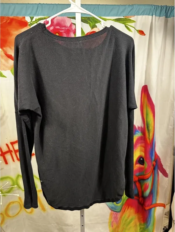 P56. Lulu lemon- Black long sleeve top with ribbed sleeves #gym # Lulu - Image 3