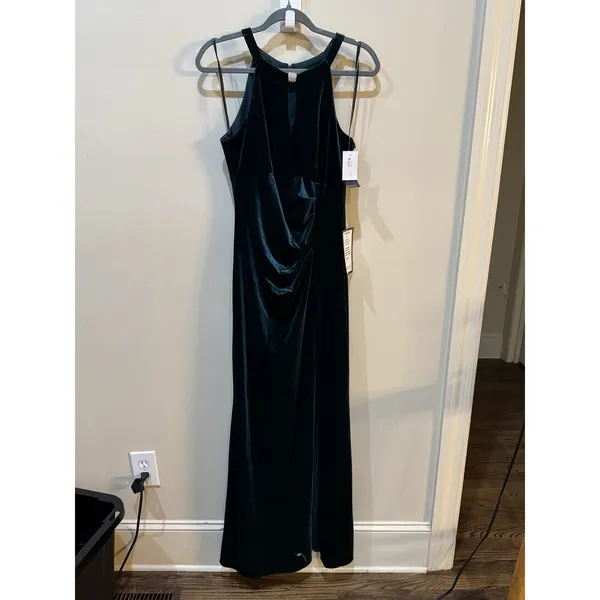 Betsy & Adam Hunter green velvet halter-neck evening gown Dress Size 8 - Image 2