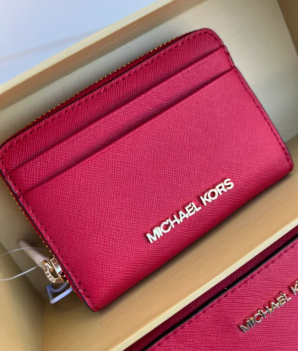 Michael Kors Giftable boxed item wallet & Travel Pouch - Bright Red - Image 4