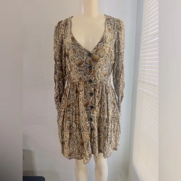 Zara snake print dress size medium has pockets NWT - Image 3