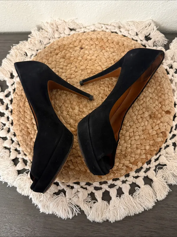 Gucci Black Suede‎ Peep Toe Platform Stiletto Pumps Heels Size 37 - Image 4