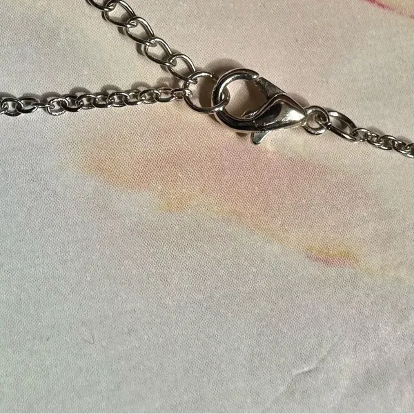 Silver tone rose pendant necklace - Image 9