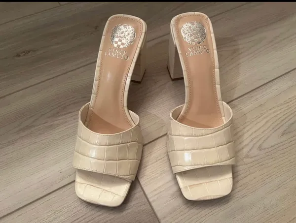 Vince Camuto Sandals - Image 2