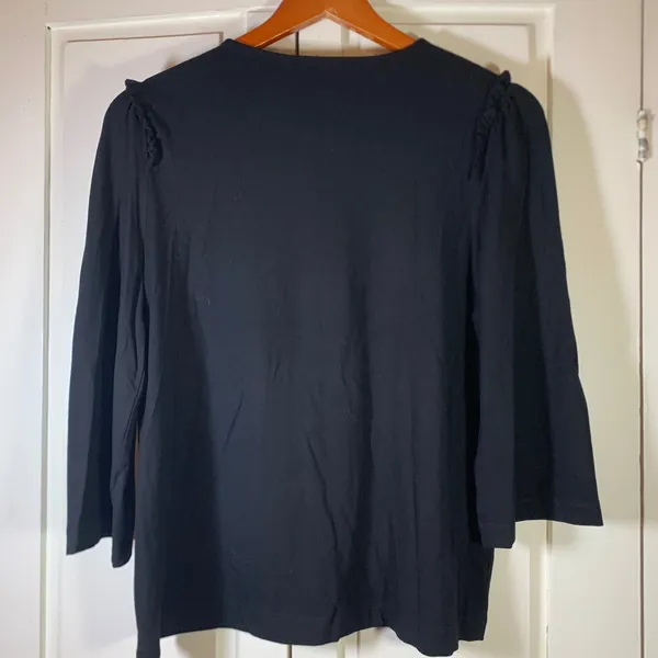 Premise Black Ruffle Shoulder Crew Neck 3/4 Sleeve Knit‎ Top Womens Size Medium - Image 7