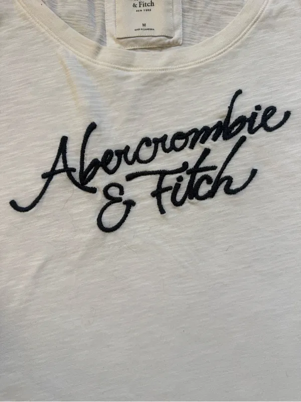 Abercrombie and Fitch Long Sleeve Script Writing Top Size Medium - Image 7