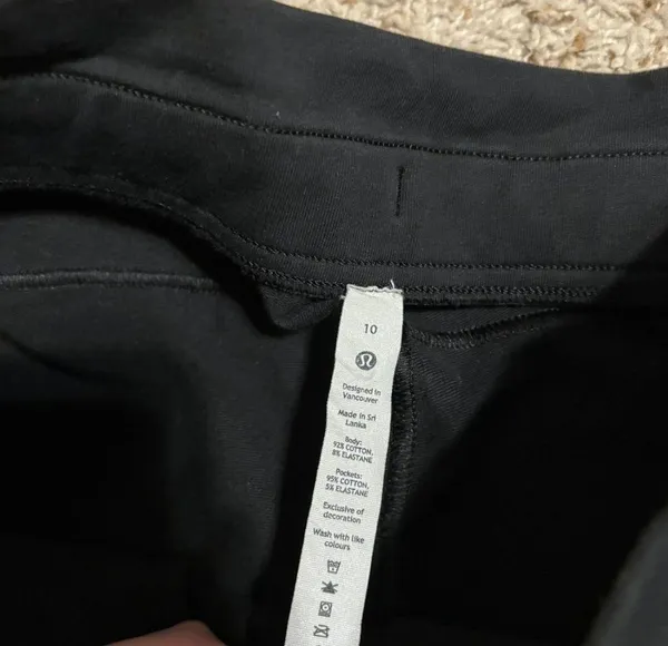Lululemon size 10 shorts - Image 5