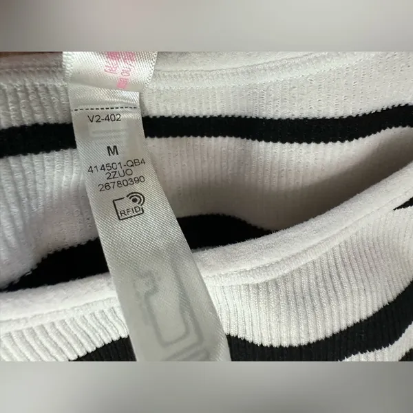 PINK Victoria’s Secret Striped Ribbed Crop Bralette Top Built-In Padding Size M‎ - Image 8