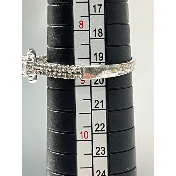 Halo‎ Ring Round Cut Cubic Zirconia Silver tone Size 9 - Image 3